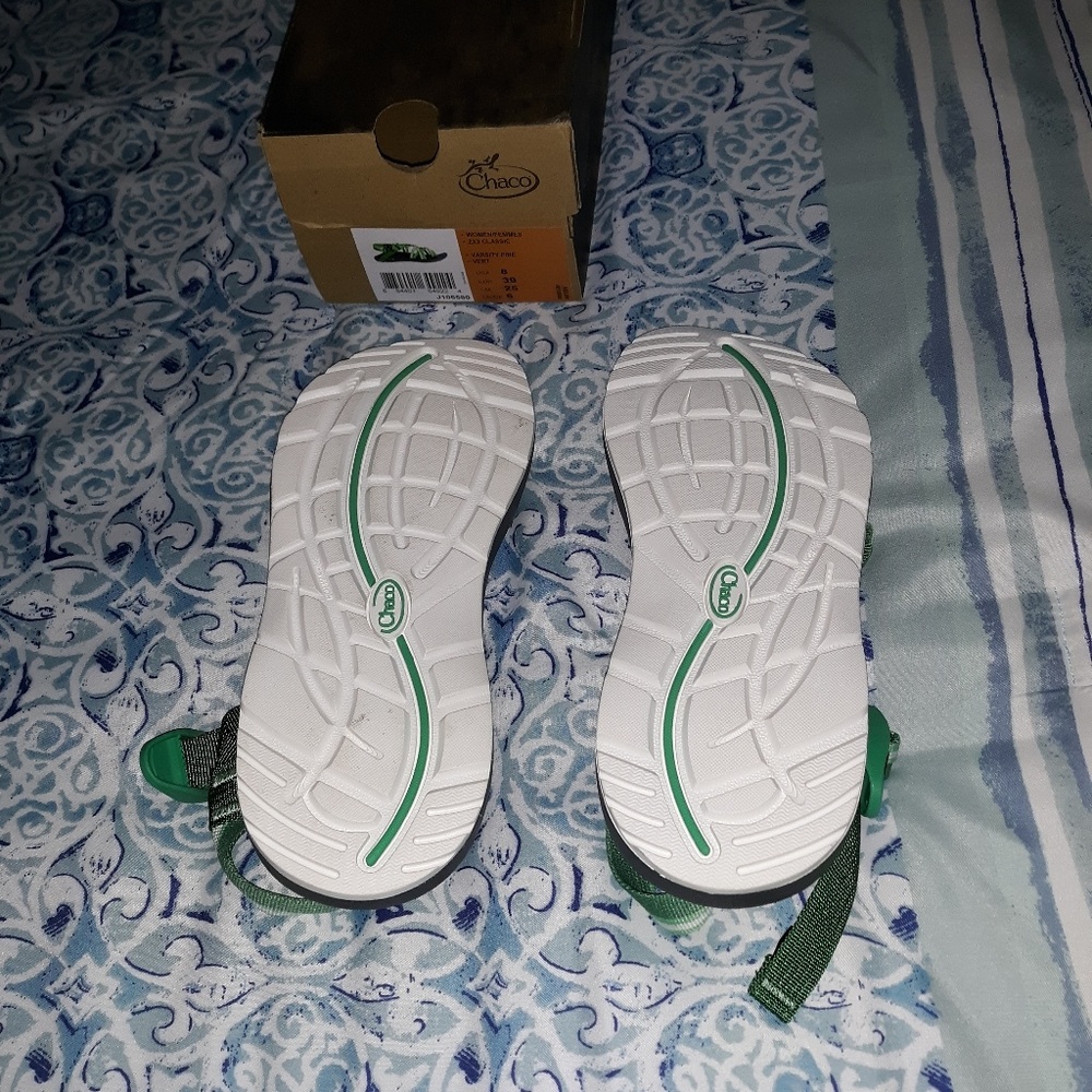 Chacos - Picture 4 of 4